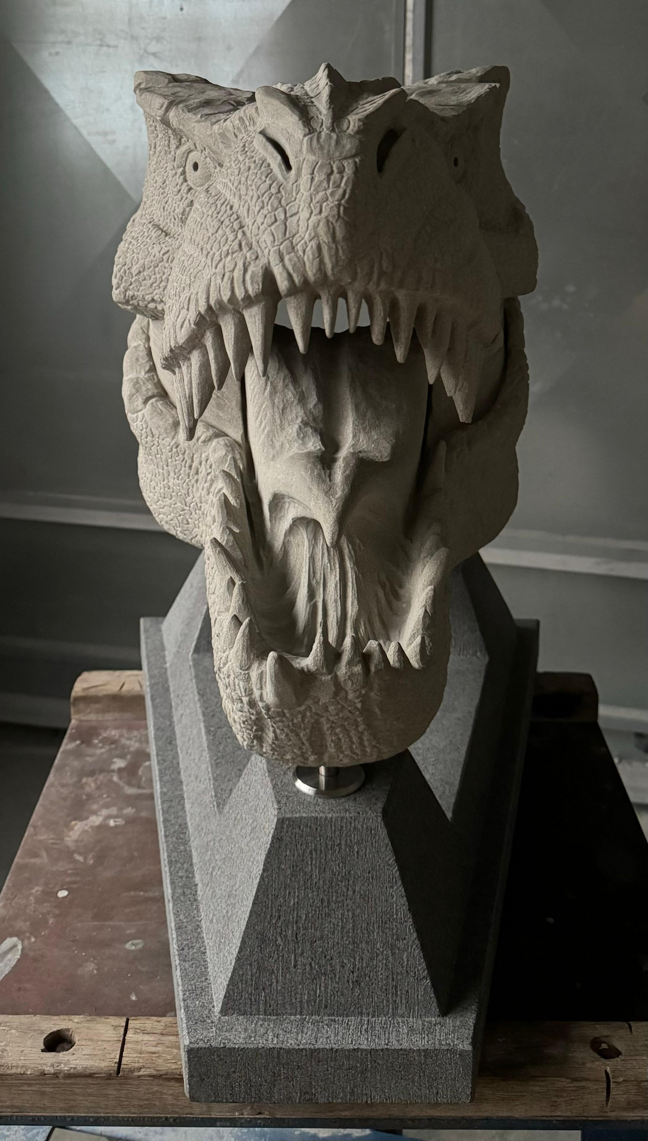 Tyrannosaurus-Kopf, Bildhauerarbeit von Florian Weber – Aufnahme 2 von 2